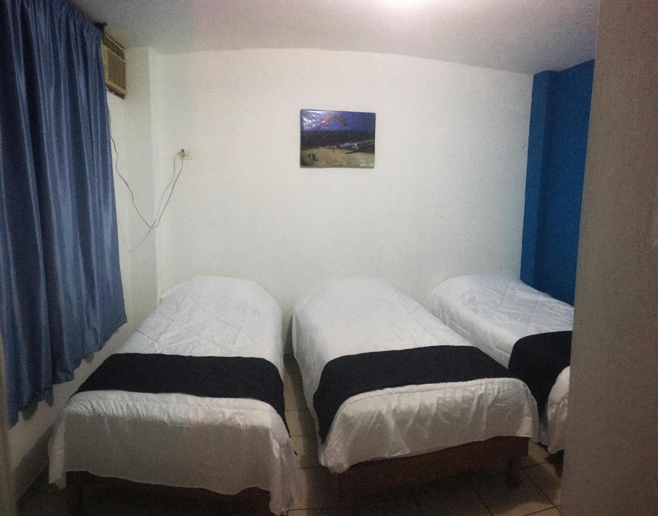 Hostal Albatros มันตา ภายนอก รูปภาพ